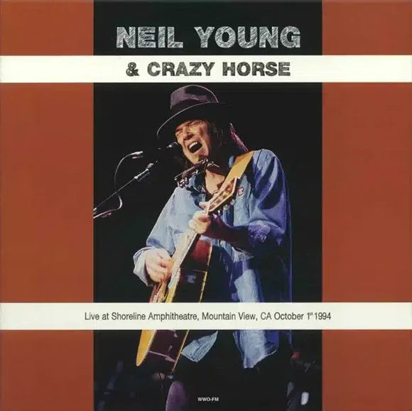 Neil Young - Shoreline Amphitheatre, Mountain View, 1994