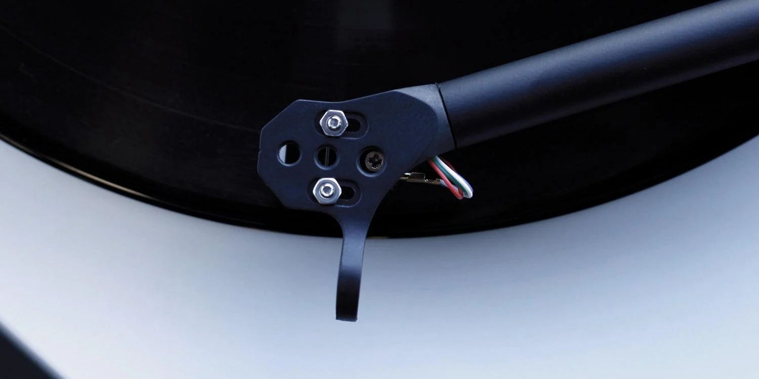 Rega Planar 1 Matt White Turntable - Image 3